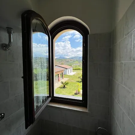 לינה וארוחת בוקר Lia Cilento קאפאצ'יו-פאסטום