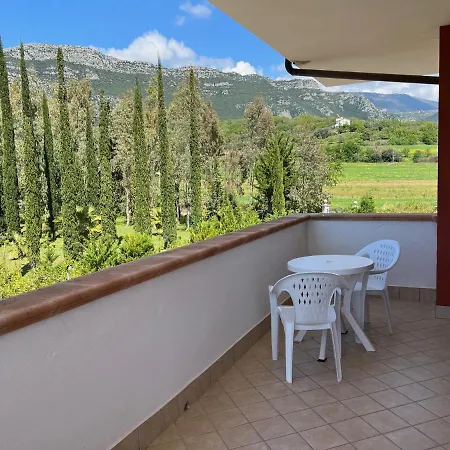 לינה וארוחת בוקר Lia Cilento