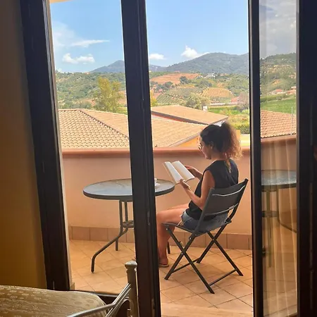 Lia Cilento לינה וארוחת בוקר