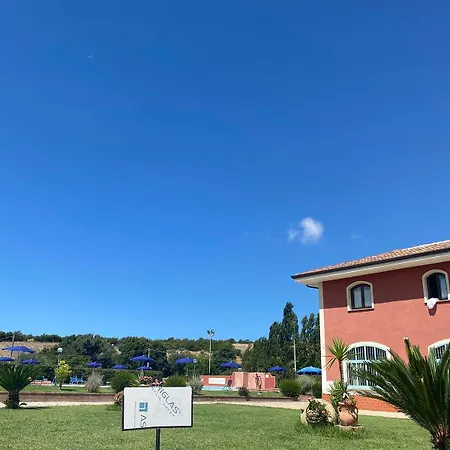 Lia Cilento 3* קאפאצ'יו-פאסטום