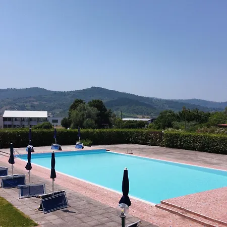 Lia Cilento קאפאצ'יו-פאסטום